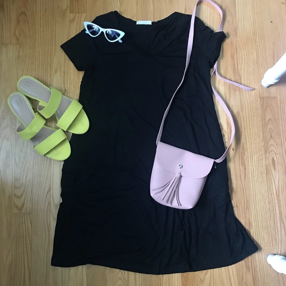 LAST 1- Large❗️🖤Black T-Shirt Dress w/Pockets - Picture 2 of 7